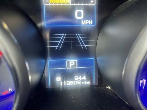 Used 2019 Subaru Outback 2.5i Premium image 16