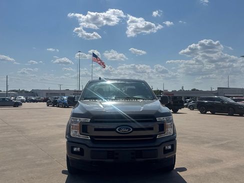 Used 2018 Ford F150 XLT w/ Equipment Group 302A Luxury AWD/4WD image 5