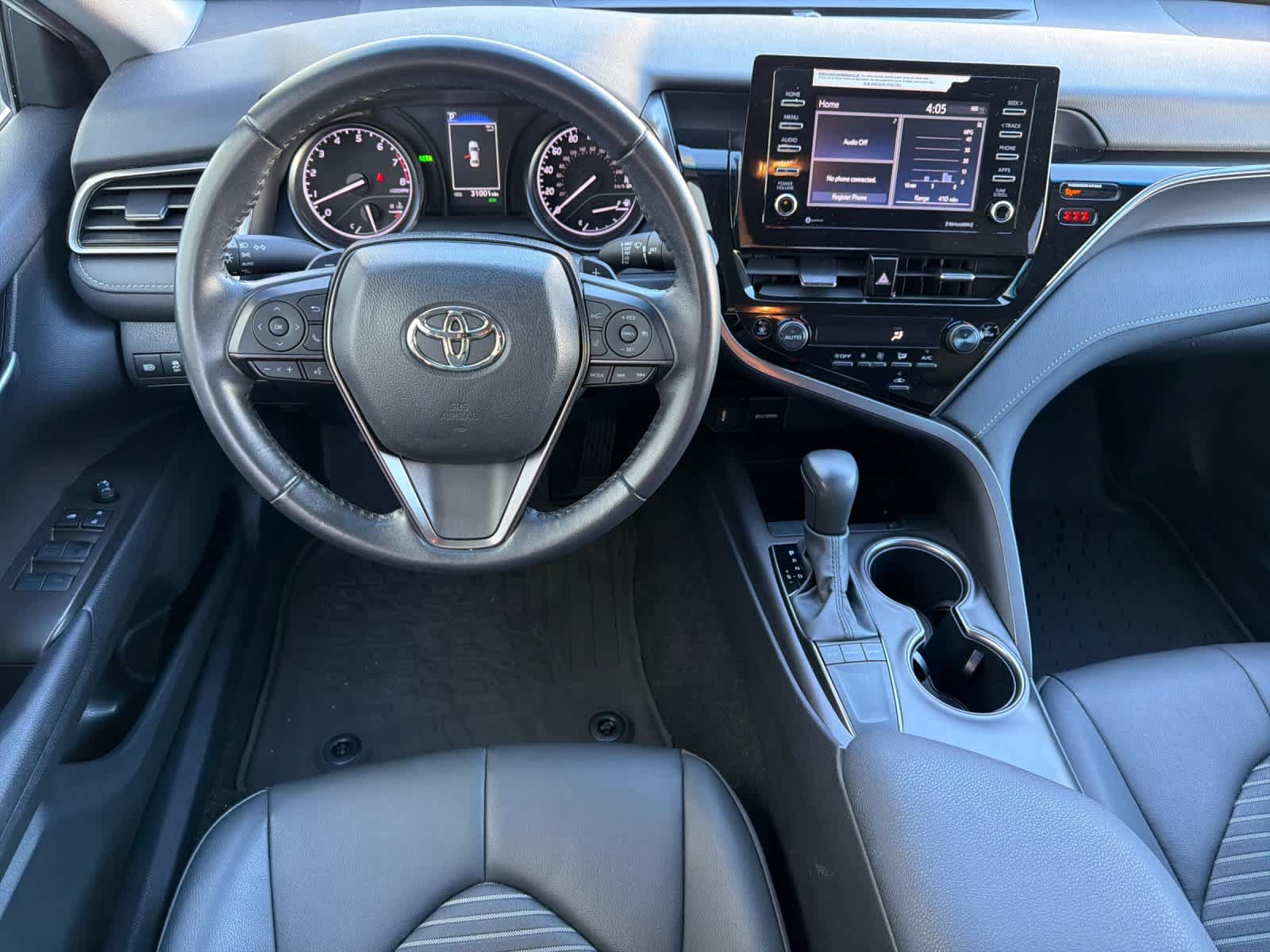 Used 2024 Toyota Camry SE w/ Convenience Package FWD image 14