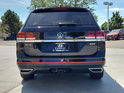 Used 2022 Volkswagen Atlas SE w/ Panoramic Sunroof Package