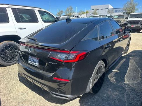 Used 2024 Honda Civic Sport image 3