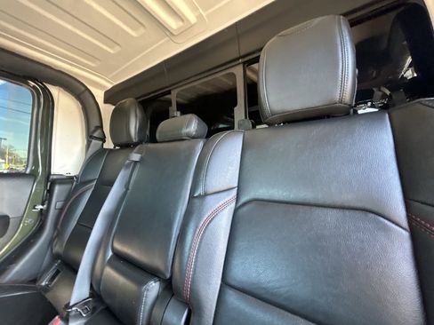 Used 2022 Jeep Gladiator Rubicon w/ Cold Weather Group image 25