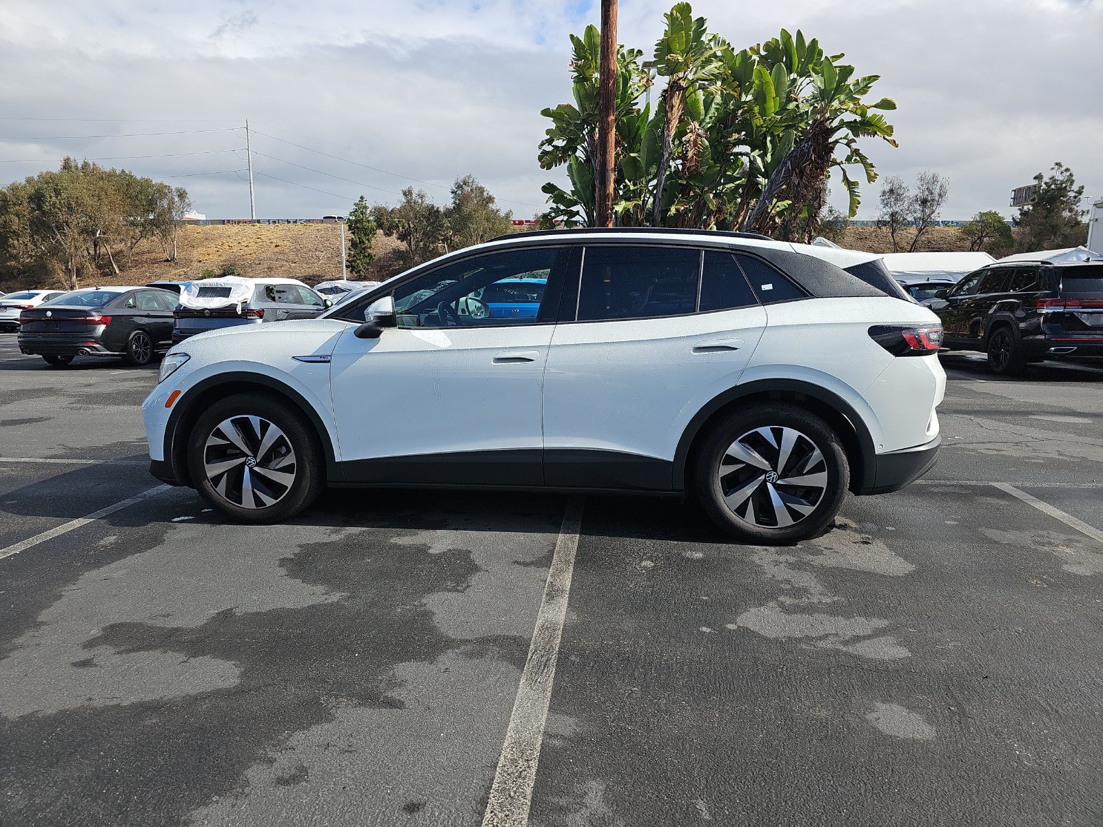Used 2023 Volkswagen ID.4 Pro RWD image 8