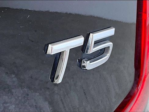 Used 2017 Volvo S90 T5 Momentum w/ Convenience Package FWD image 42