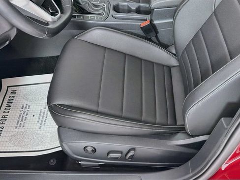 Certified 2023 Volkswagen Jetta SE w/ Panoramic Sunroof Package FWD image 18