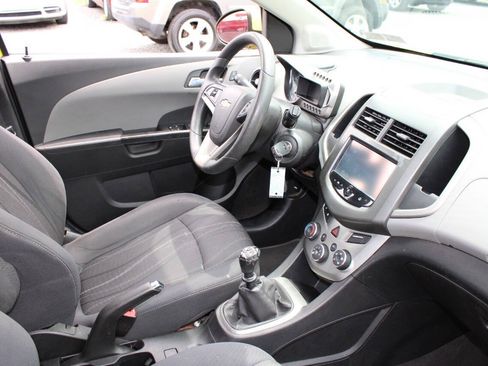 Used 2016 Chevrolet Sonic LT w/ LT Promotional Package FWD image 12