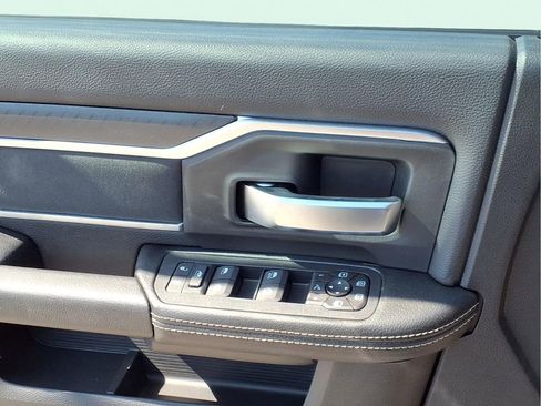 New 2026 RAM 2500 Big Horn AWD/4WD image 14