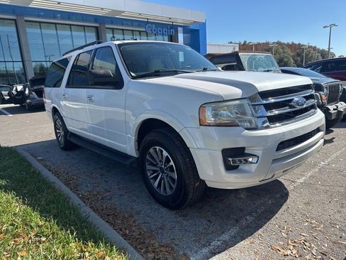 Used 2016 Ford Expedition EL XLT w/ Equipment Group 202A image 9