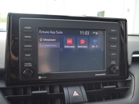 Used 2020 Toyota RAV4 LE image 21