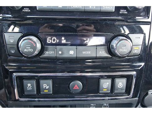 Used 2021 Nissan Titan Platinum Reserve w/ Off Road Protection Package AWD/4WD image 24