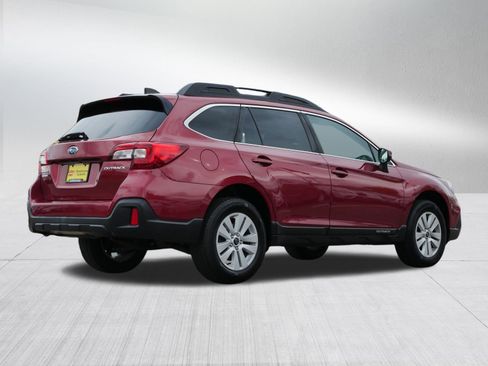 Used 2019 Subaru Outback 2.5i Premium image 7