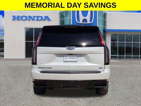 Used 2023 Cadillac Escalade Sport Platinum AWD/4WD image 4
