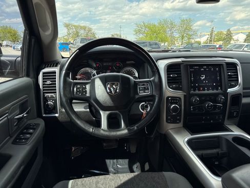 Used 2019 RAM 1500 Big Horn AWD/4WD image 14