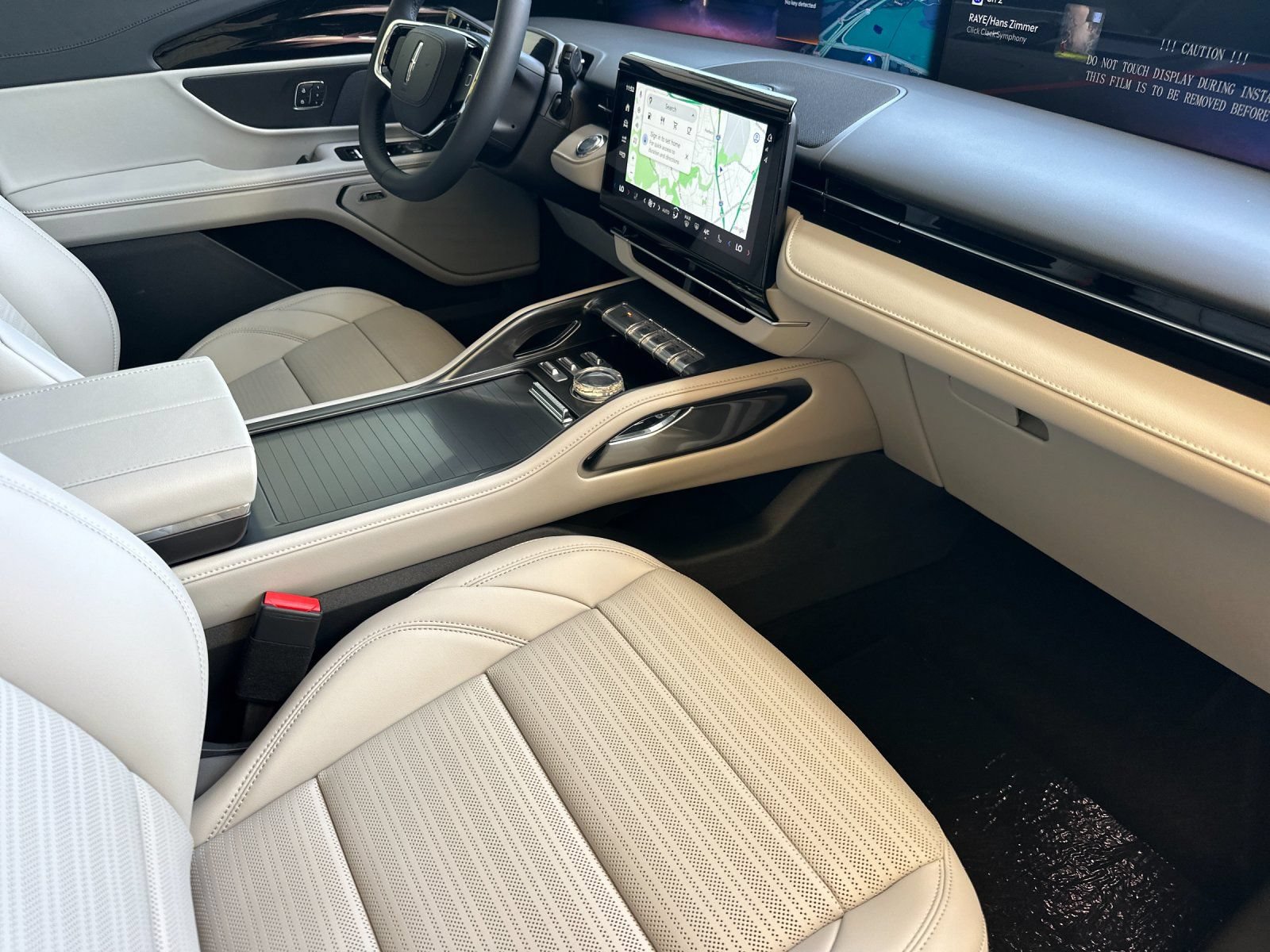 New 2026 Lincoln Nautilus Reserve w/ Jet Appearance Package AWD/4WD image 15