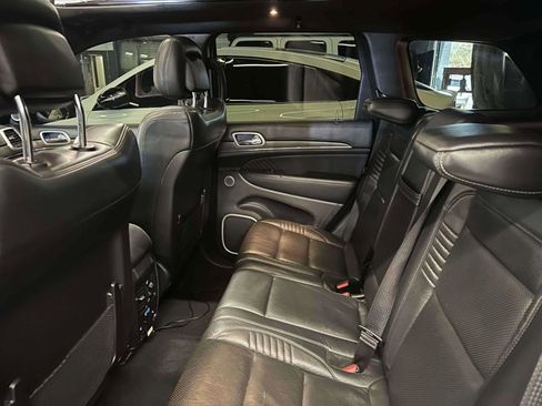 Used 2020 Jeep Grand Cherokee SRT image 10