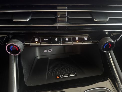 New 2026 Chevrolet Traverse RS w/ LPO, Floor Liner Package image 31