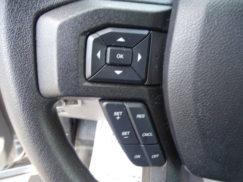 Used 2019 Ford F150 4x4 SuperCrew XLT w/ XTR Package image 14