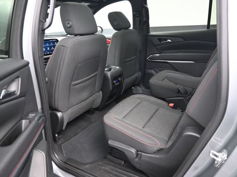 Used 2024 Chevrolet Traverse Z71 AWD/4WD image 28