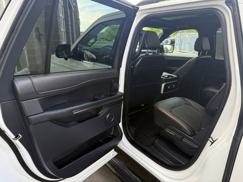 Used 2022 Ford Expedition Max Limited AWD/4WD image 29