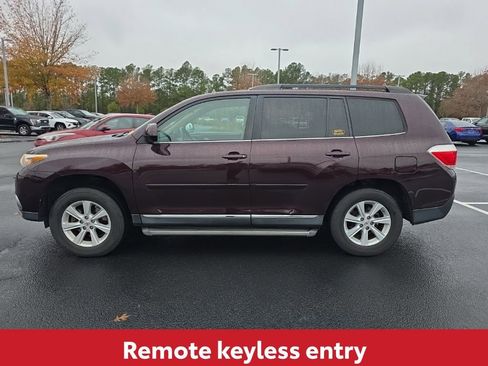 Used 2012 Toyota Highlander FWD image 4
