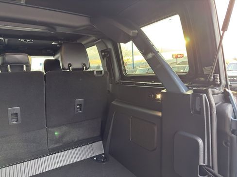 New 2025 Ford Bronco Outer Banks w/ Black Appearance Package AWD/4WD image 7