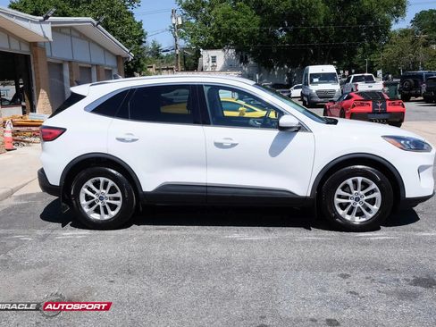 Used 2021 Ford Escape SE AWD/4WD image 8