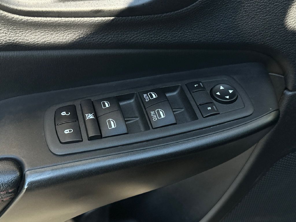 Used 2022 Jeep Cherokee Trailhawk w/ Trailer Tow Group AWD/4WD image 20