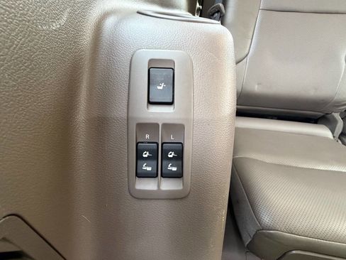 Used 2012 Lexus GX 460 Base AWD 4dr SUV image 34