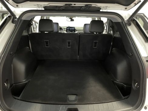 Used 2023 Chevrolet Blazer LT FWD image 39