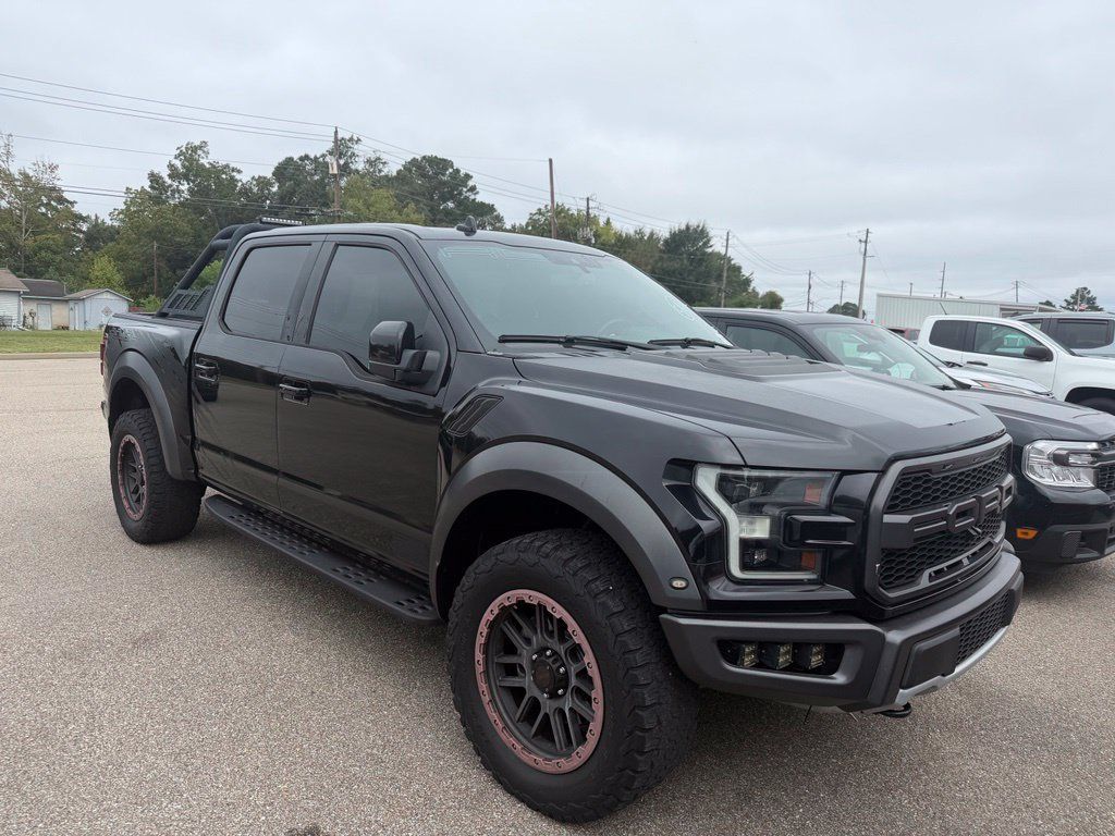 Used 2019 Ford F150 Raptor w/ Equipment Group 802A Luxury AWD/4WD image 1