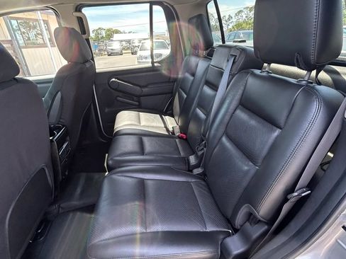 Used 2008 Ford Explorer Sport Trac Limited RWD image 15