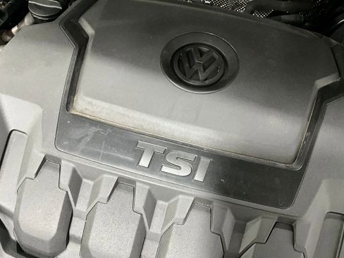 Used 2024 Volkswagen Tiguan SE R-Line FWD image 32