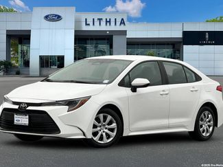 Used 2023 Toyota Corolla LE video 1