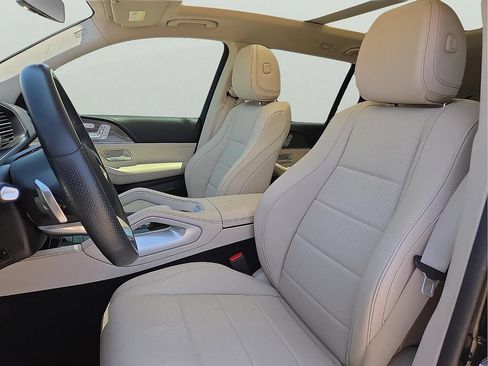 Used 2022 Mercedes-Benz GLS 450 4MATIC image 16