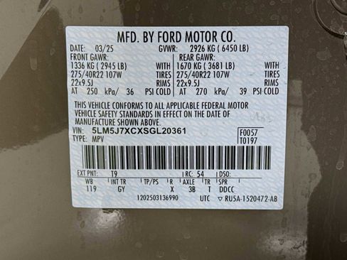 Used 2025 Lincoln Aviator Reserve w/ Equipment Group 201A AWD/4WD image 34