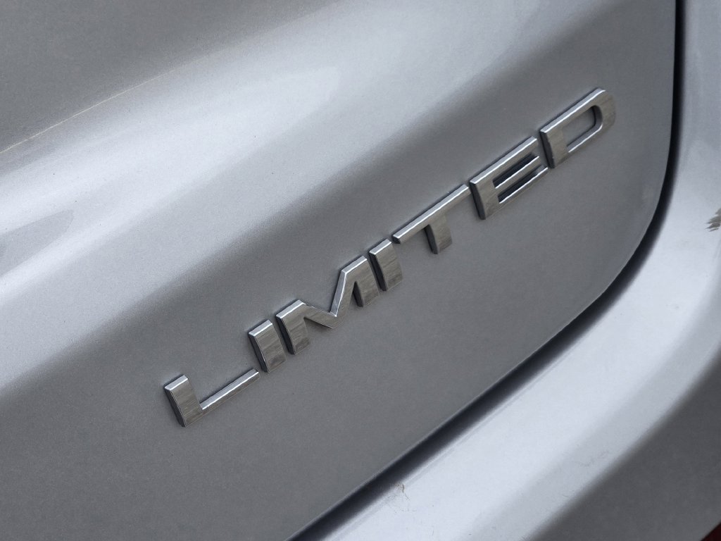 Used 2025 Jeep Compass Limited AWD/4WD image 10