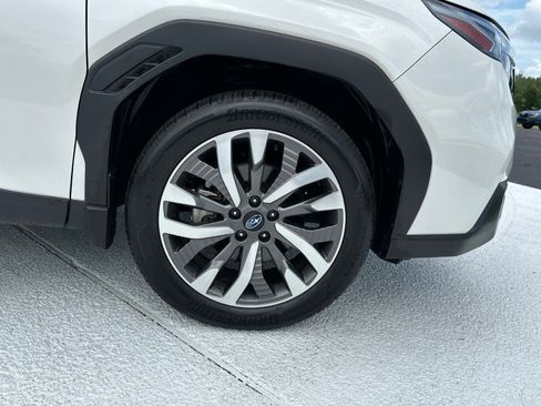 Certified 2025 Subaru Forester Touring w/ Popular Package - Touring AWD/4WD image 22