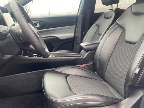 Used 2024 Jeep Compass Latitude image 15