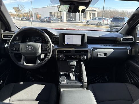 Used 2025 Toyota Tacoma 2WD Double Cab image 28