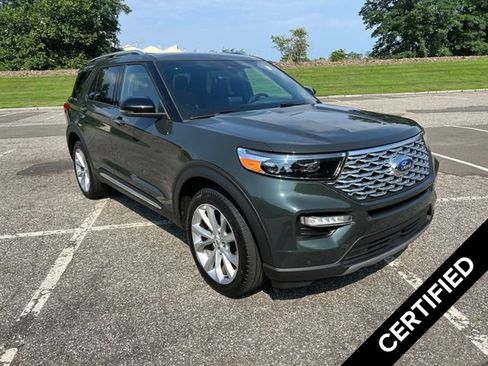Certified 2023 Ford Explorer Platinum w/ Technology Package AWD/4WD image 1