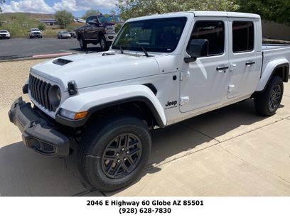 New 2025 Jeep Gladiator Sport
