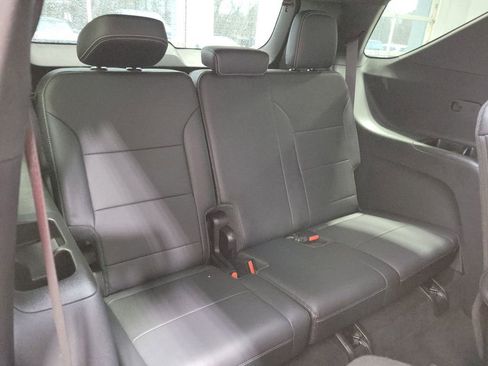 Used 2024 Chevrolet Traverse LT image 21