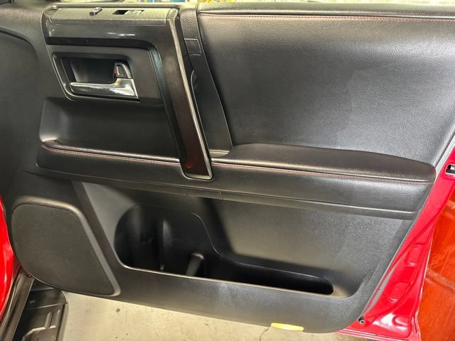 Used 2021 Toyota 4Runner TRD Off-Road AWD/4WD image 29