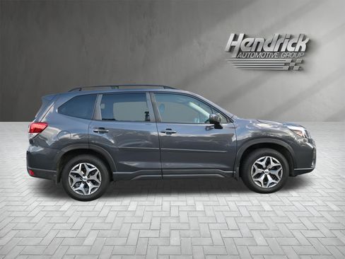 Certified 2021 Subaru Forester Premium AWD/4WD image 10