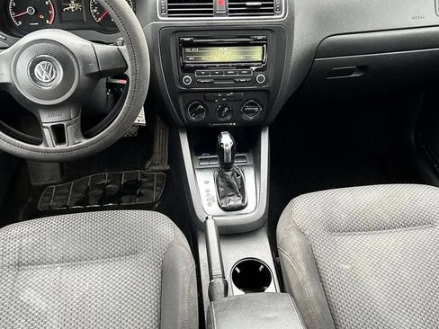Used 2013 Volkswagen Jetta S FWD image 12