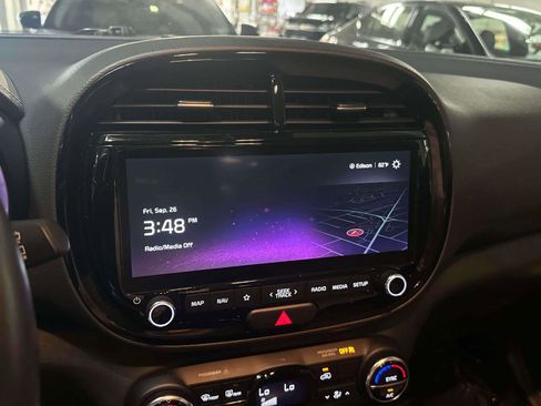Used 2023 Kia Soul GT-Line image 25