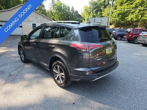 Used 2016 Toyota RAV4 XLE FWD image 5