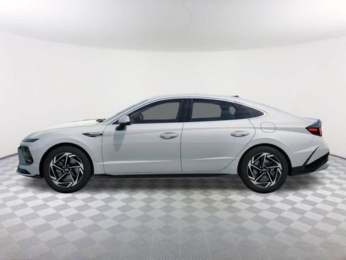 New 2026 Hyundai Sonata SEL FWD image 3