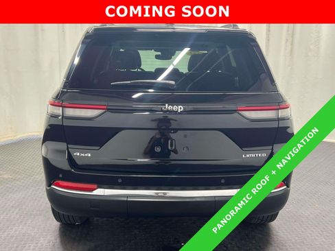 Used 2023 Jeep Grand Cherokee Limited AWD/4WD image 7