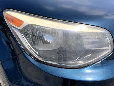 Used 2018 Kia Soul + FWD image 27